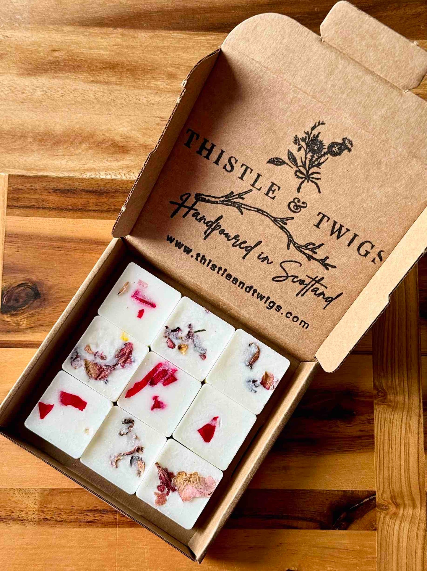 rhubarb-and-rose-soy-wax-melts-box