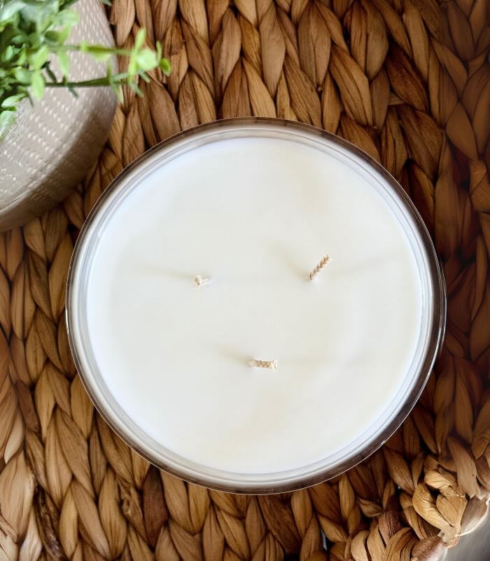 3-wick-luxury-soy-wax-candle-top